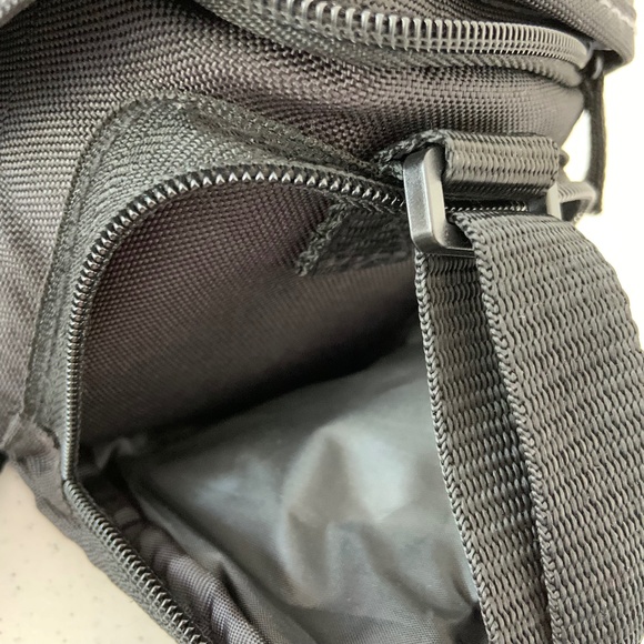 Sony Soft Case Small Camera Travel Carrying Bag in Black - Picture 12 of 15